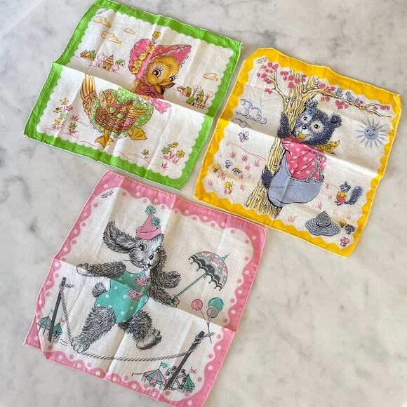 Vintage 50s 60s Duck, Bear and Dog Animal Hankies / Set of Three - Picture 2 of 8